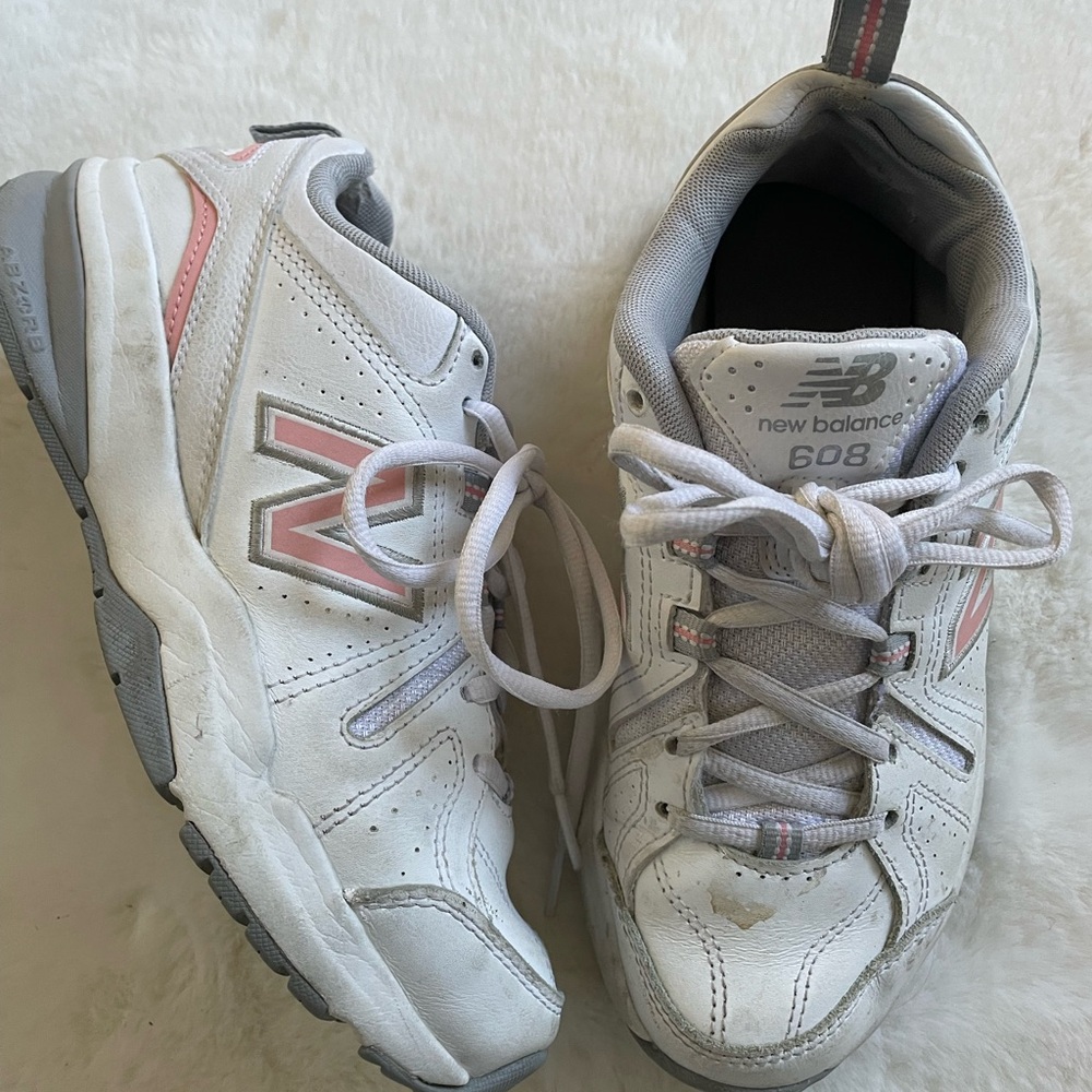 New Balance 608 women’s size 7 (?wide) White and Pink Sneakers